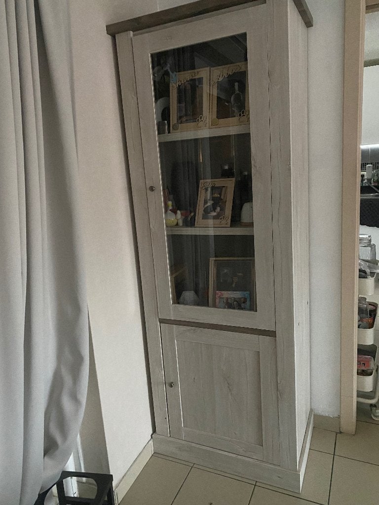 Eline vitrinekast, Huis en Inrichting, Ophalen, Met deur(en), Zo goed als nieuw, 150 tot 200 cm