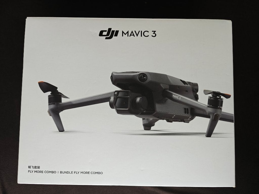 DJI Mavic 3 Fly More Combo, Audio, Tv en Foto, Drones, Zo goed als nieuw, Cameradrone, DJI, 250 tot 900 gram, Ophalen of Verzenden