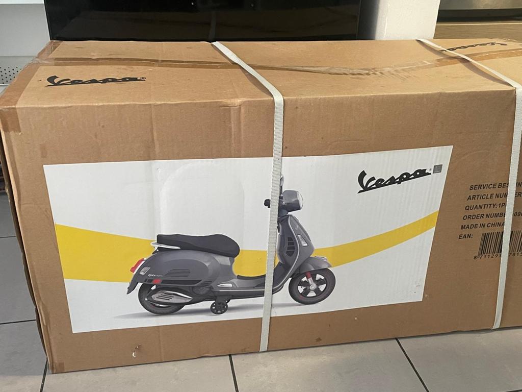Vespa grijs voor kinderen NIEUW!, Ophalen