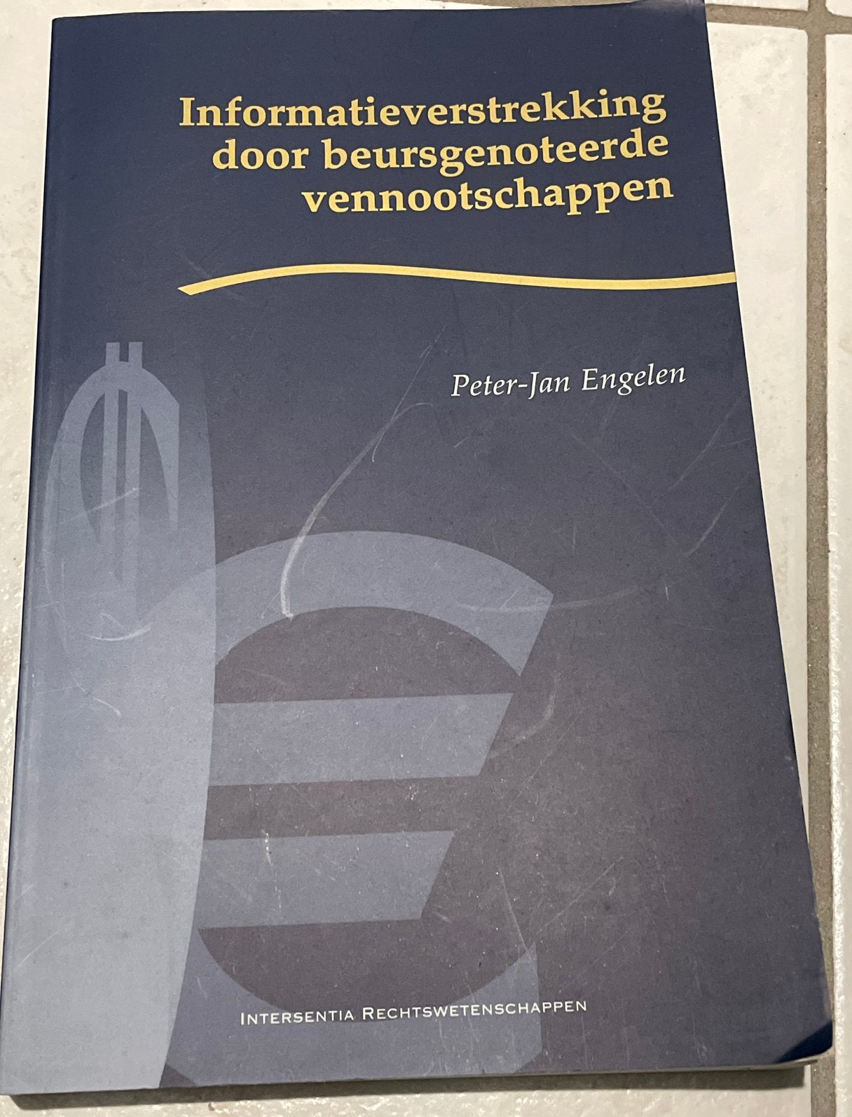 Informatieverstrekkingen door beursgenoteerde boek, Boeken, Ophalen of Verzenden, Zo goed als nieuw