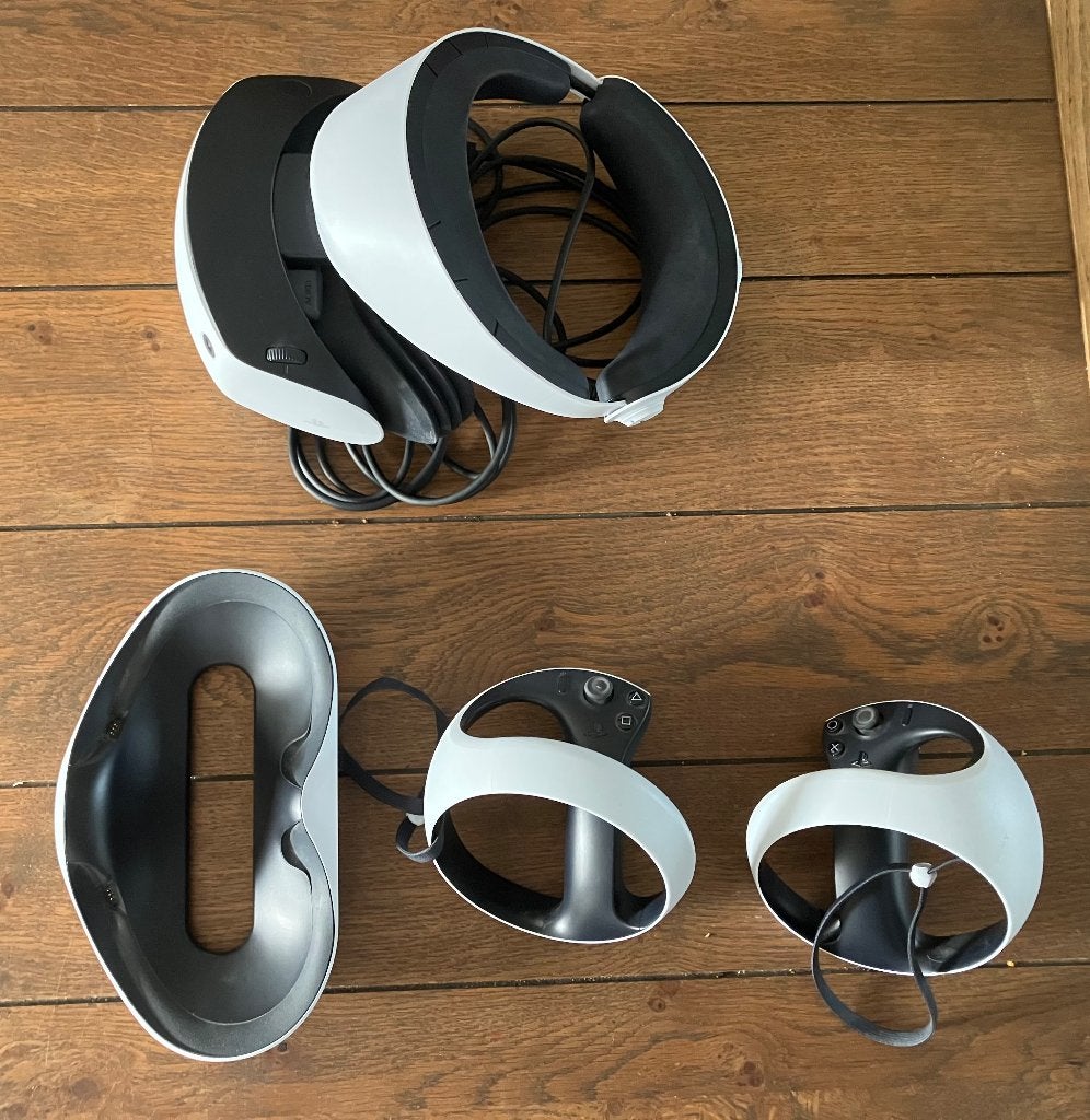 PSVR2 met oplaadstation, Ophalen, Zo goed als nieuw, VR-bril, Sony PlayStation