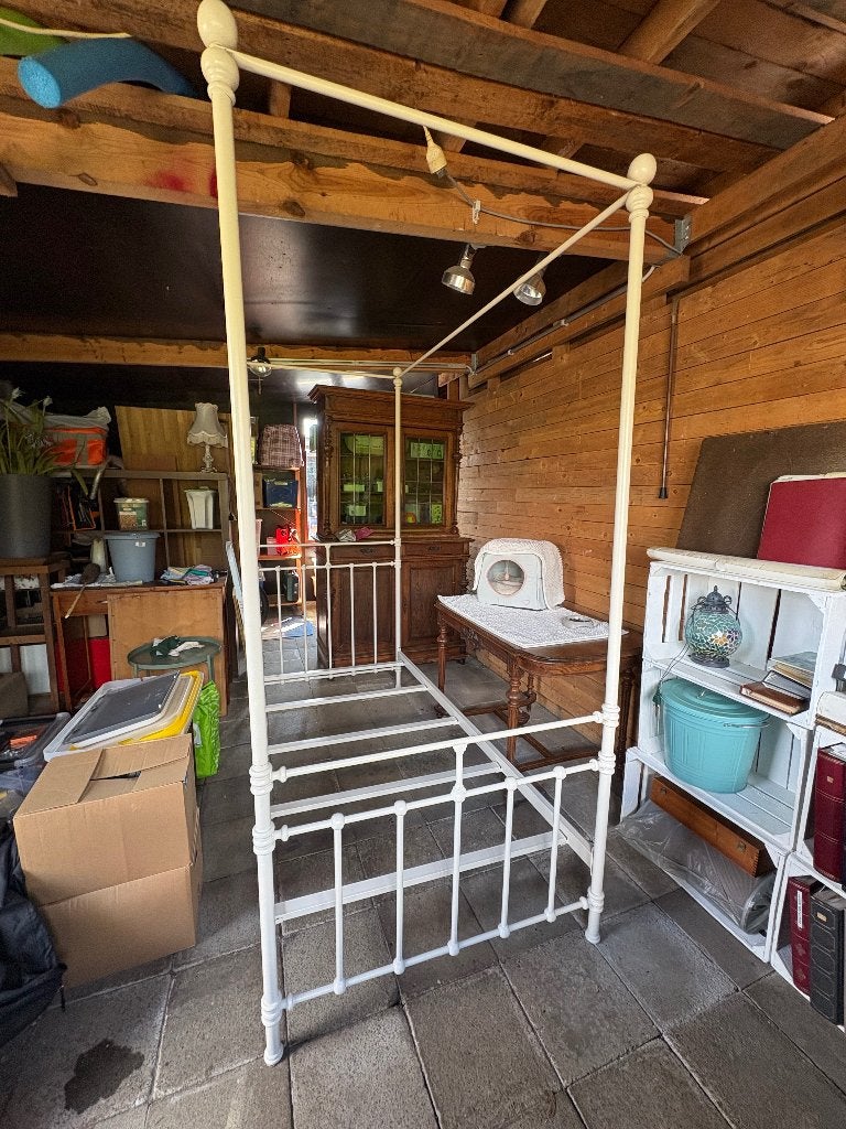 Hemelbed van wit staal, Huis en Inrichting, Slaapkamer | Bedden, Ophalen, Gebruikt, 90 cm, Eenpersoons