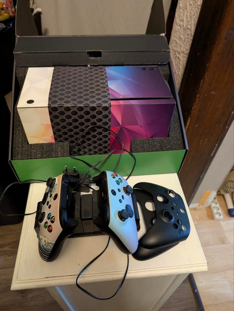 Xbox Series X + 2 manettes + chargeur double, Enlèvement ou Envoi, Xbox Series X
