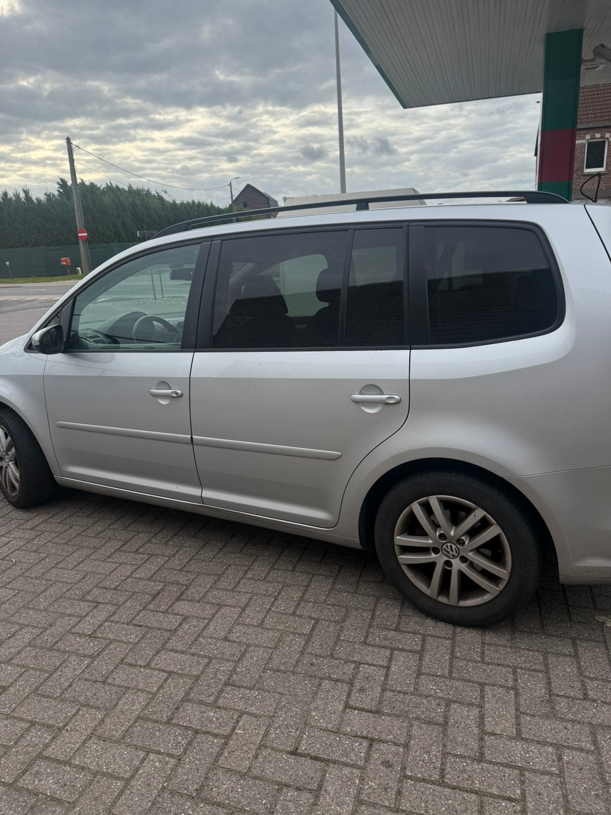 VW Touran Monovolume - 1.6 TDI - Bonne conduite - Export/, Autos, Achat, 1590 cm³, 7 places, Boîte manuelle