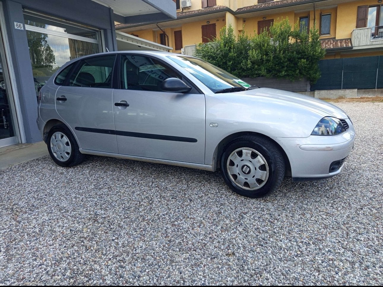 Seat ibiza met keuring verkoop en garantie, Auto's, Seat, Voorwielaandrijving, 4 deurs, Stof, Zwart
