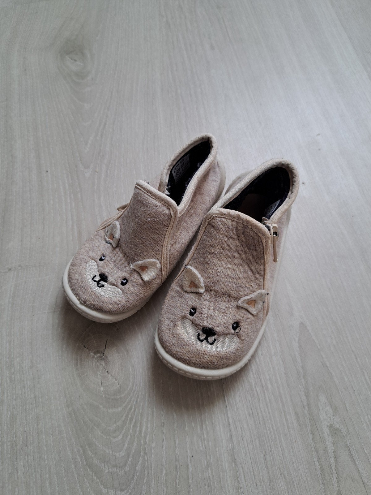 pantoffels maat 23, Milo & Mila, Gebruikt, Jongen of Meisje, Overige typen