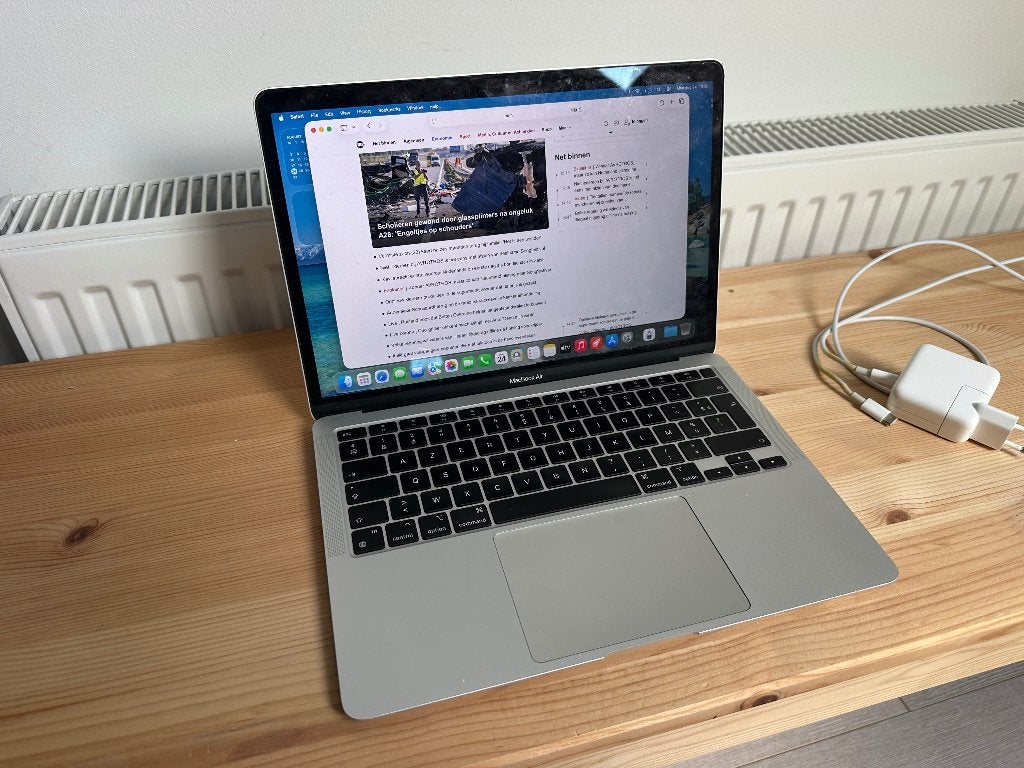 MacBook Air M1 8 Go/256 Go AZERTY avec chargeur et câble, Informatique & Logiciels, 256 GB, Enlèvement ou Envoi, Comme neuf, MacBook