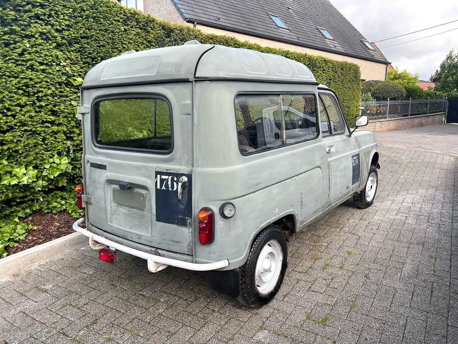 Renault R4F4 1988 - Voiture classique, Autos, Oldtimers & Ancêtres, Achat, Entreprise, Autre carrosserie, Autres carburants