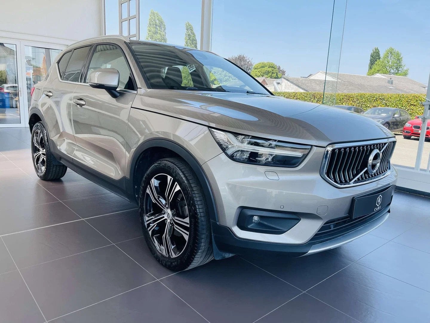 Volvo XC40 1.5i * GARANTIE + LED + CUIR + GPS * (bj 2020), Automaat, Gebruikt, https://public.car-pass.be/vhr/ee92199b-951b-4cd0-b635-647618dd81ad