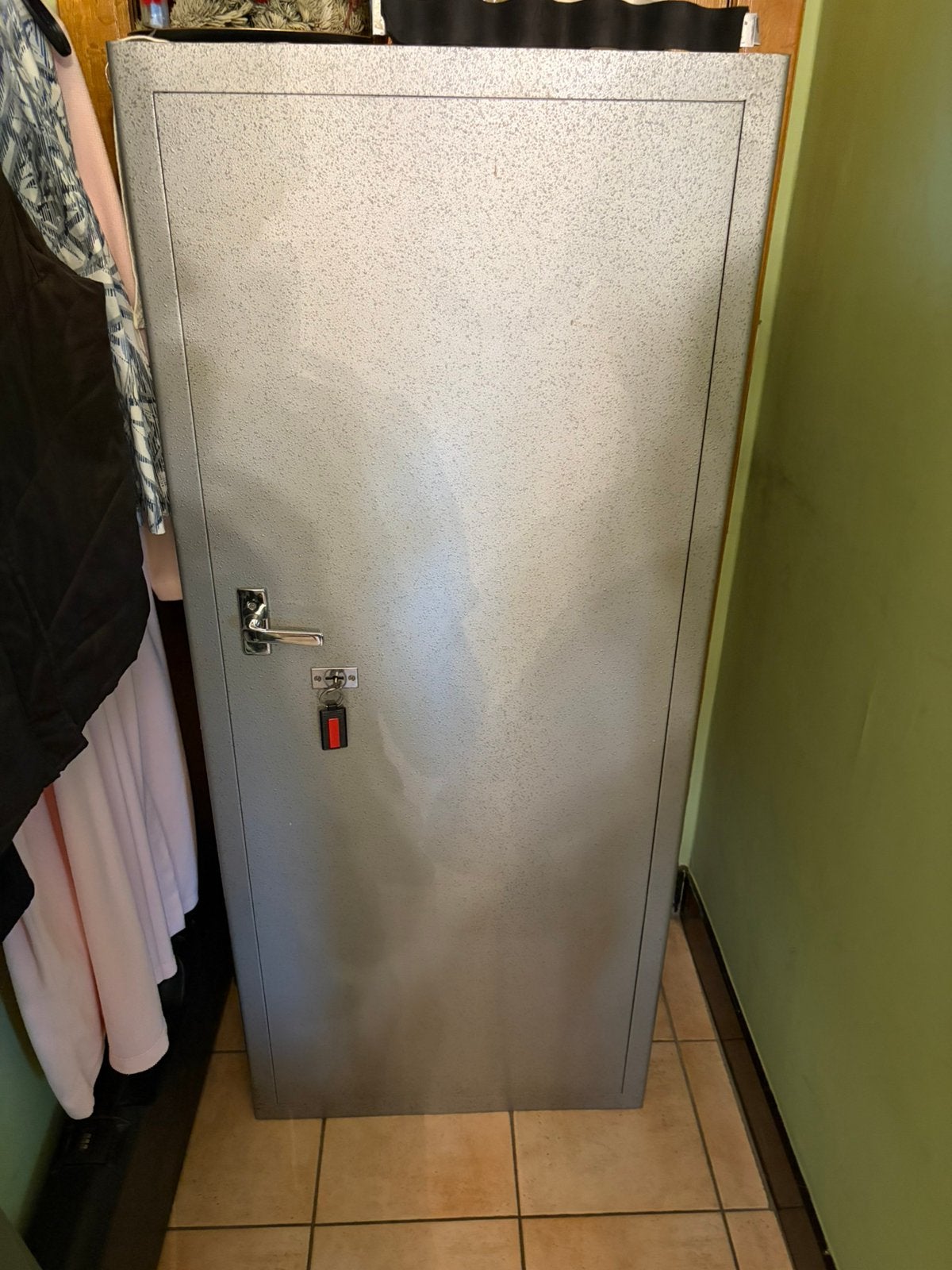 Wapenkast, Huis en Inrichting, Brandblussers en Brandkasten, Ophalen, Zo goed als nieuw