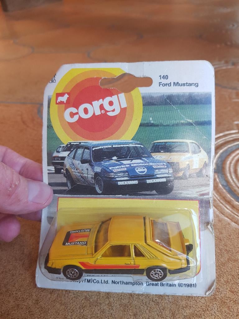 Corgi Juniors 140 Ford Mustang yellow 1/64 Vintage 1981 mint, Ophalen of Verzenden, Nieuw, Auto