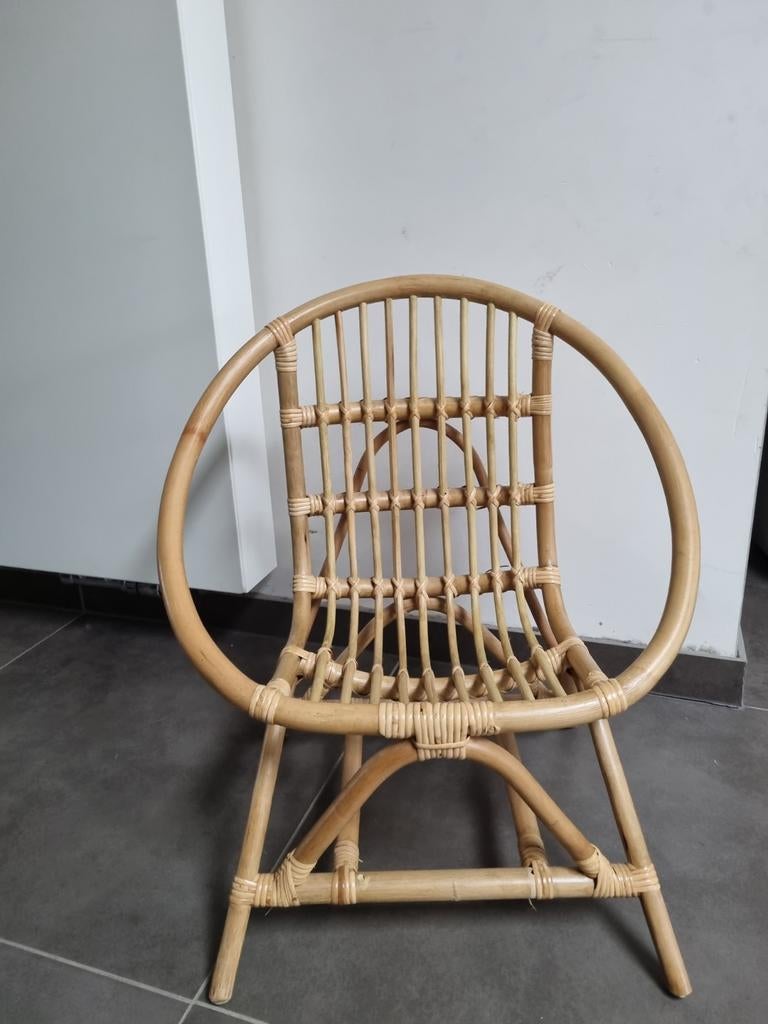 Rotan kinderstoeltje, Ophalen