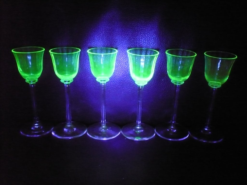 6 borrelglaasjes art deco uraniumglas Anna Groen glas, Antiek en Kunst, Ophalen of Verzenden