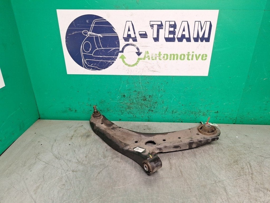BRAS DE SUSPENSION AVANT DROIT (TRIANGLE) (|54501Q0000|), Hyundai Motor Deutschland GmbH, Kaiserleipromenade 5
63067  Offenbach am Main, DE