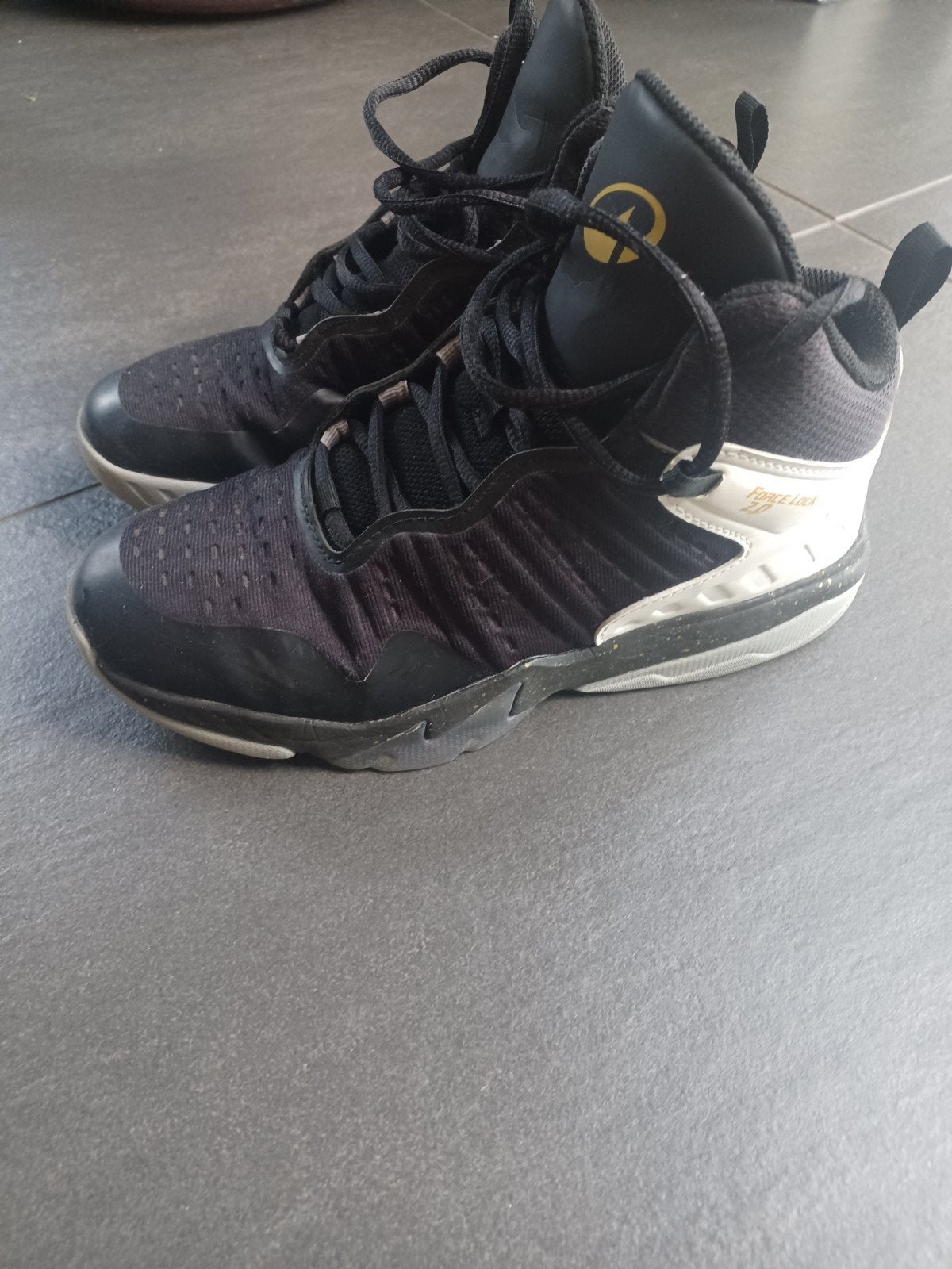basketschoenen maat 37, Sport en Fitness, Ophalen of Verzenden, Gebruikt, Schoenen