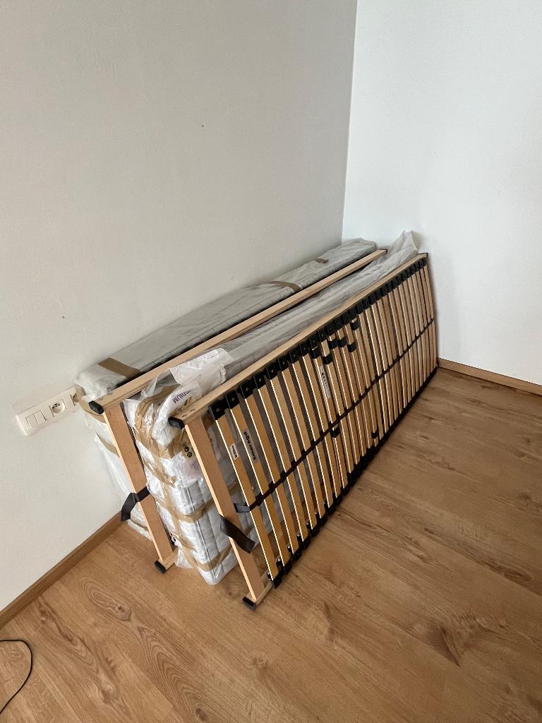 Deux sommiers à lattes et matelas, Matelas, Comme neuf, 200 cm, Deux personnes
