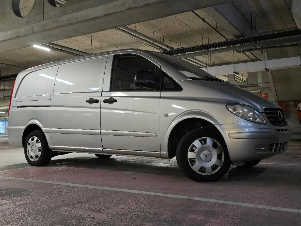 MOET WEG! MERCEDES VITO 2.2 , gekeurd voor verkoop, Auto's, Voorwielaandrijving, Particulier, Euro 4, Zilver of Grijs