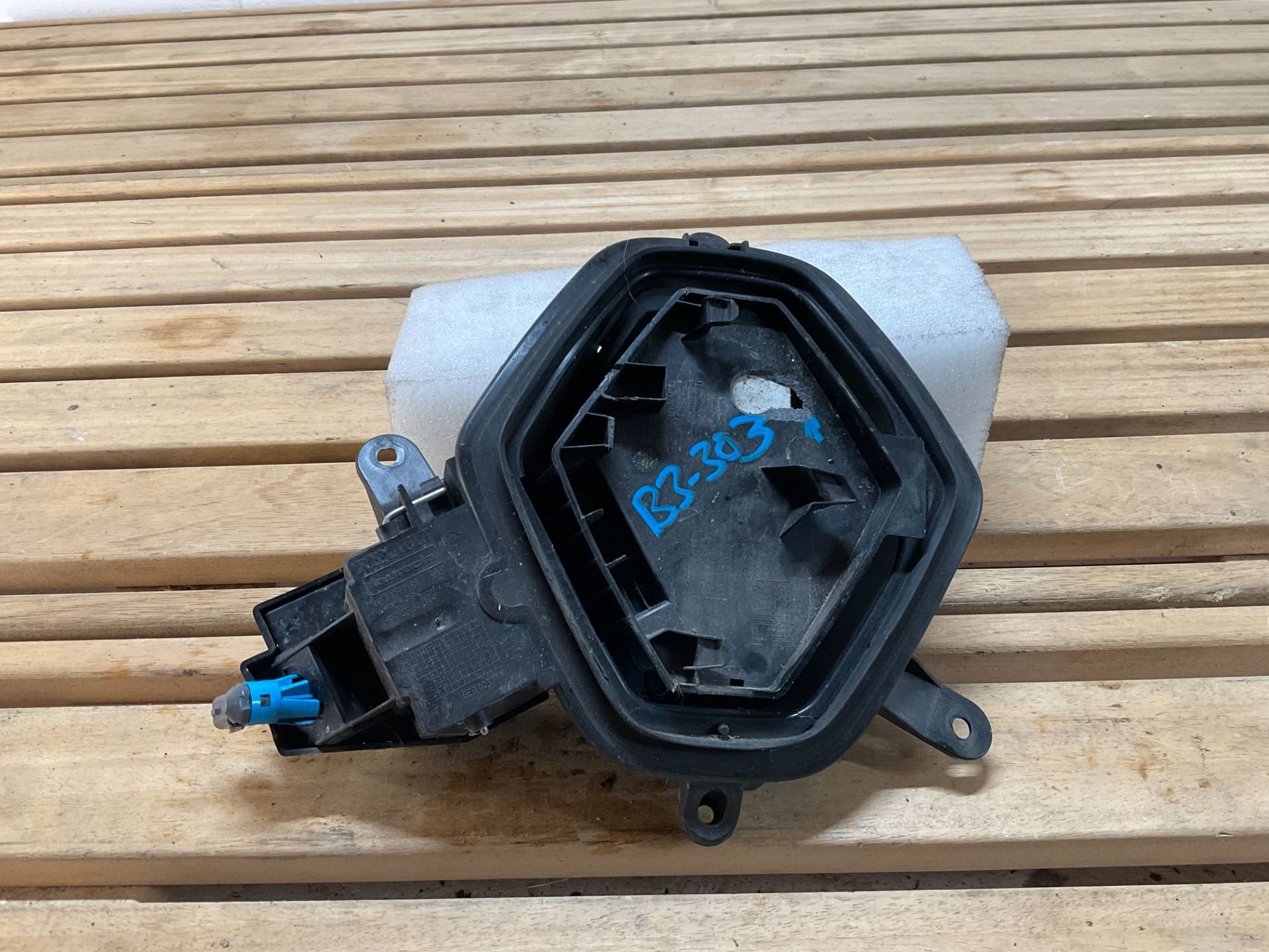Elektrische Laadklep Grill RENAULT ZOE 1119985X B3-303, Renault Group, Gebruikt, Contact.group@renault.com, Renault
