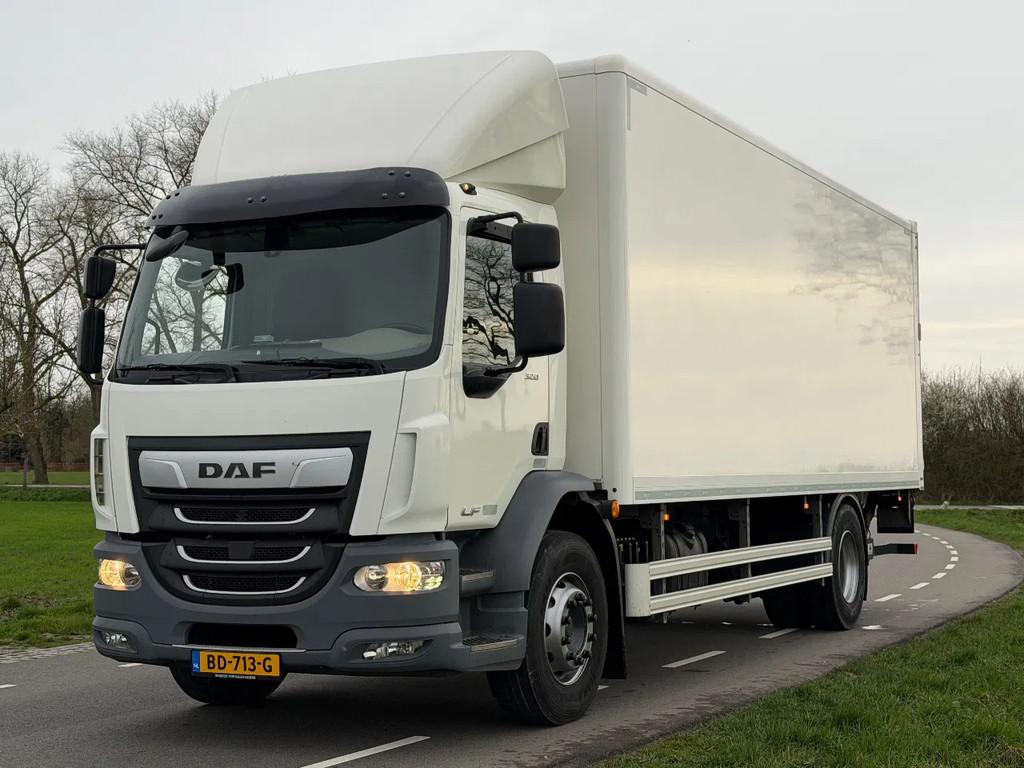 DAF CF 320 LF320.19 EURO6. 2021 Bakwagen met 3000kg Laadklep, Achat, Euro 6, Diesel, Automatique