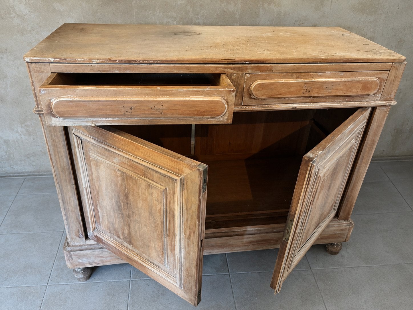 Armoire à terminer, Enlèvement, Utilisé