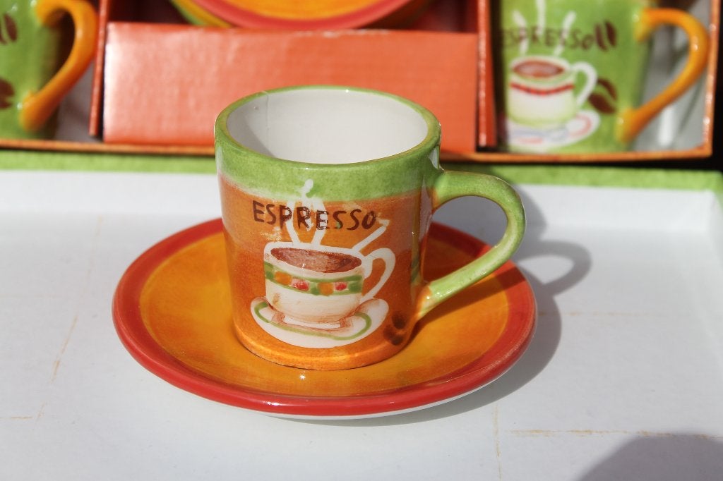 Doos met 6 espresso tasjes en met 6 ondertassen, Nieuw, Huis en Inrichting, Ophalen of Verzenden, Nieuw, Aardewerk, Kop(pen) en/of Schotel(s)