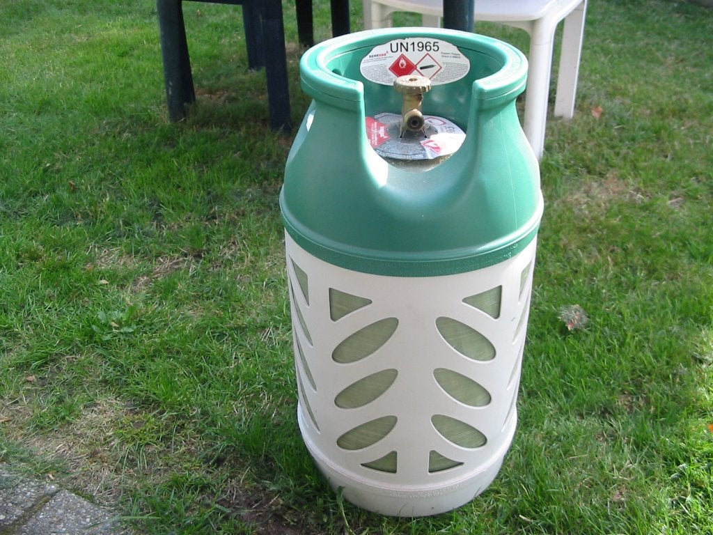 bouteille Benegas, Enlèvement, Utilisé