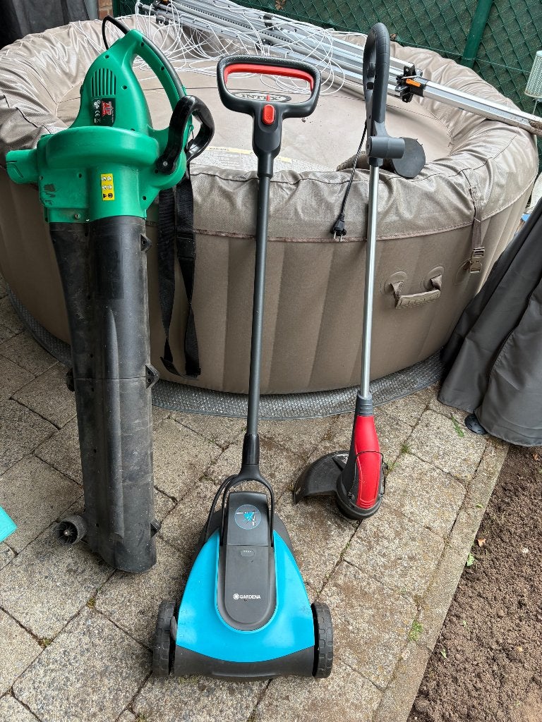 Grasmaaier  kantmaaier en bladblazer, Ophalen, Zo goed als nieuw, Accu-grasmaaier, Gardena