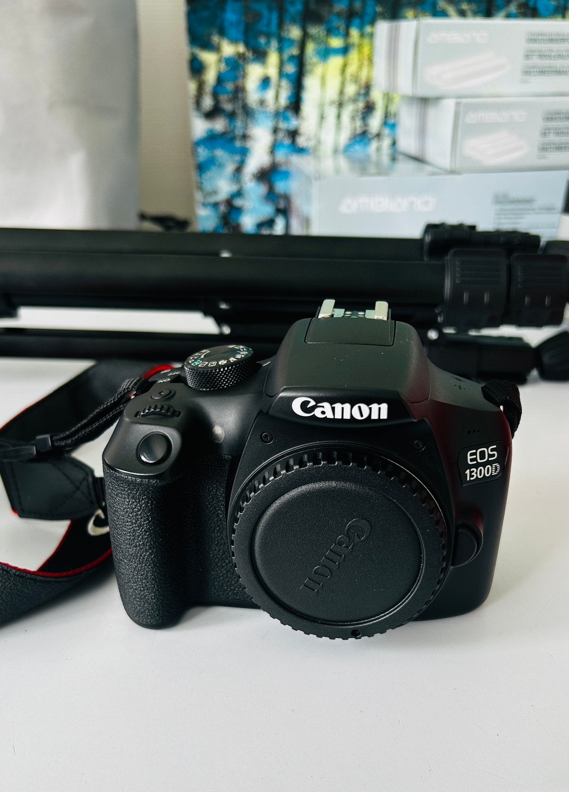 Canon EOS 1300d + accessoire, TV, Hi-fi & Vidéo, Appareils photo numériques, 18 mégapixels, Canon, Poignée, Comme neuf