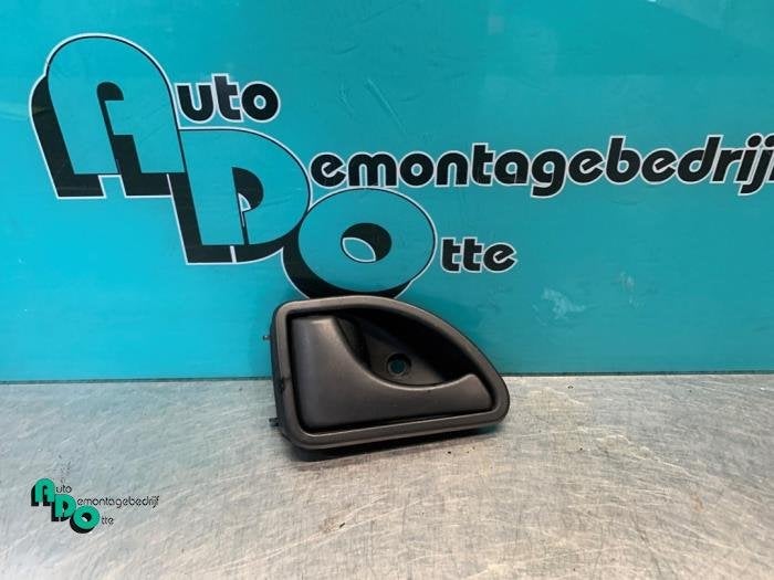 Portiergreep 2Deurs links van een Renault Kangoo (Kangoo 01-, Gebruikt, -, Renault, -