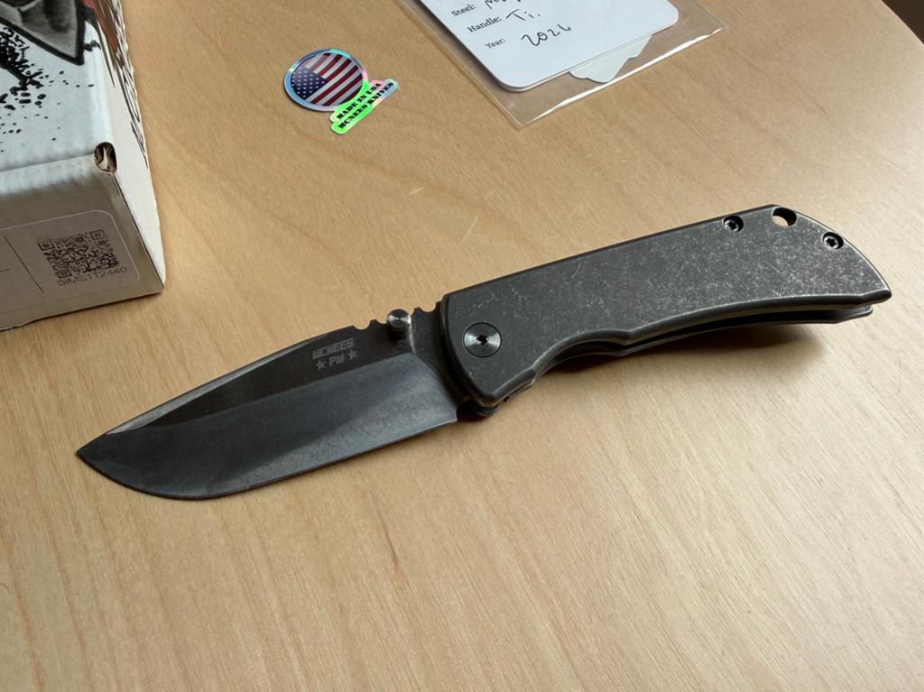 Nieuw McNees Knives PM Mac 2 3" Titanium Satin EDC Zakmes, Caravanes & Camping, Outils de camping, Enlèvement ou Envoi, Neuf