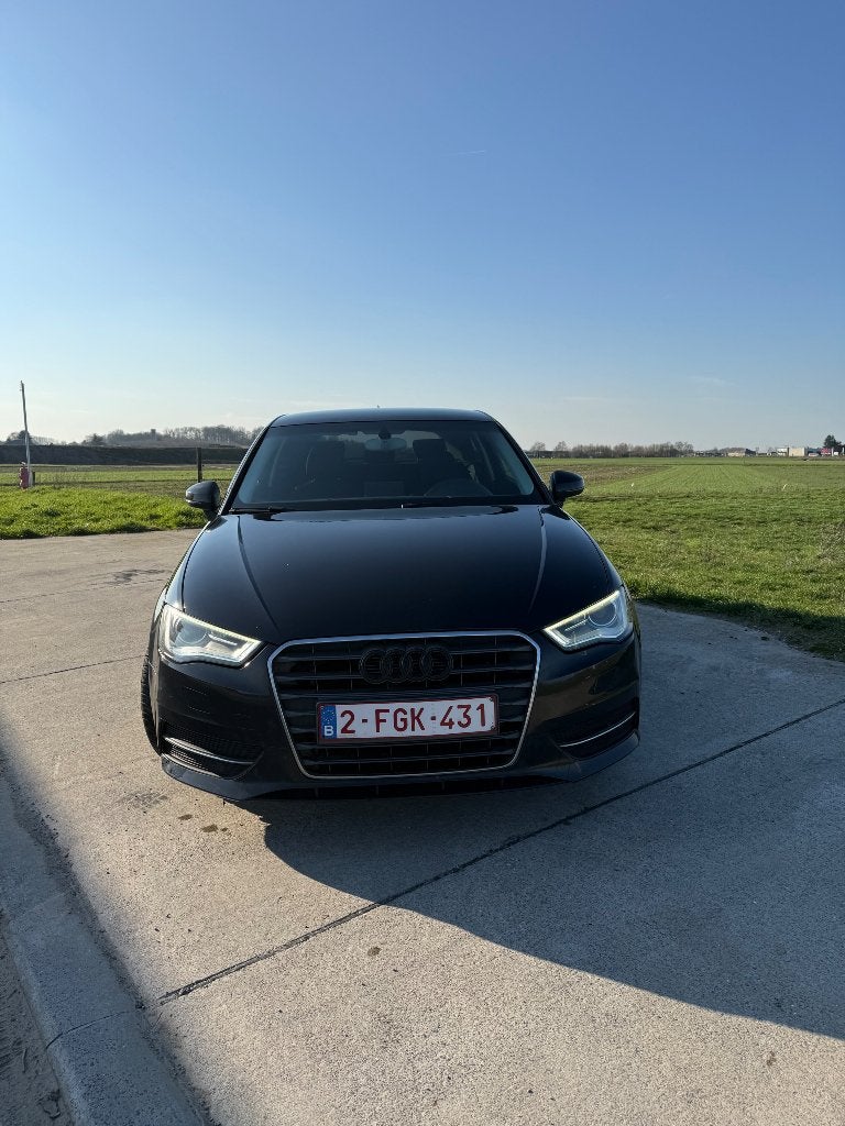 Audi a3 1.6l, Auto's, Audi, Voorwielaandrijving, Zwart, Bedrijf, Te koop
