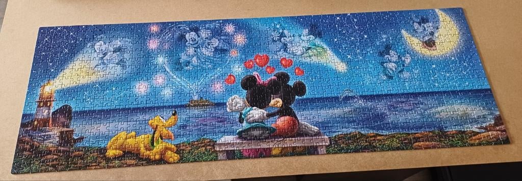 18) Puzzle clementoni Disney 1000 pièces, Ophalen, 500 t/m 1500 stukjes, Zo goed als nieuw, Legpuzzel