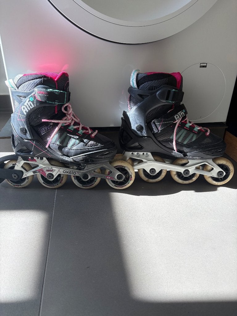Inline skates Oxelo maat 35-38, Sport en Fitness, Verstelbaar, Kinderen, Zo goed als nieuw, Inline skates 4 wielen