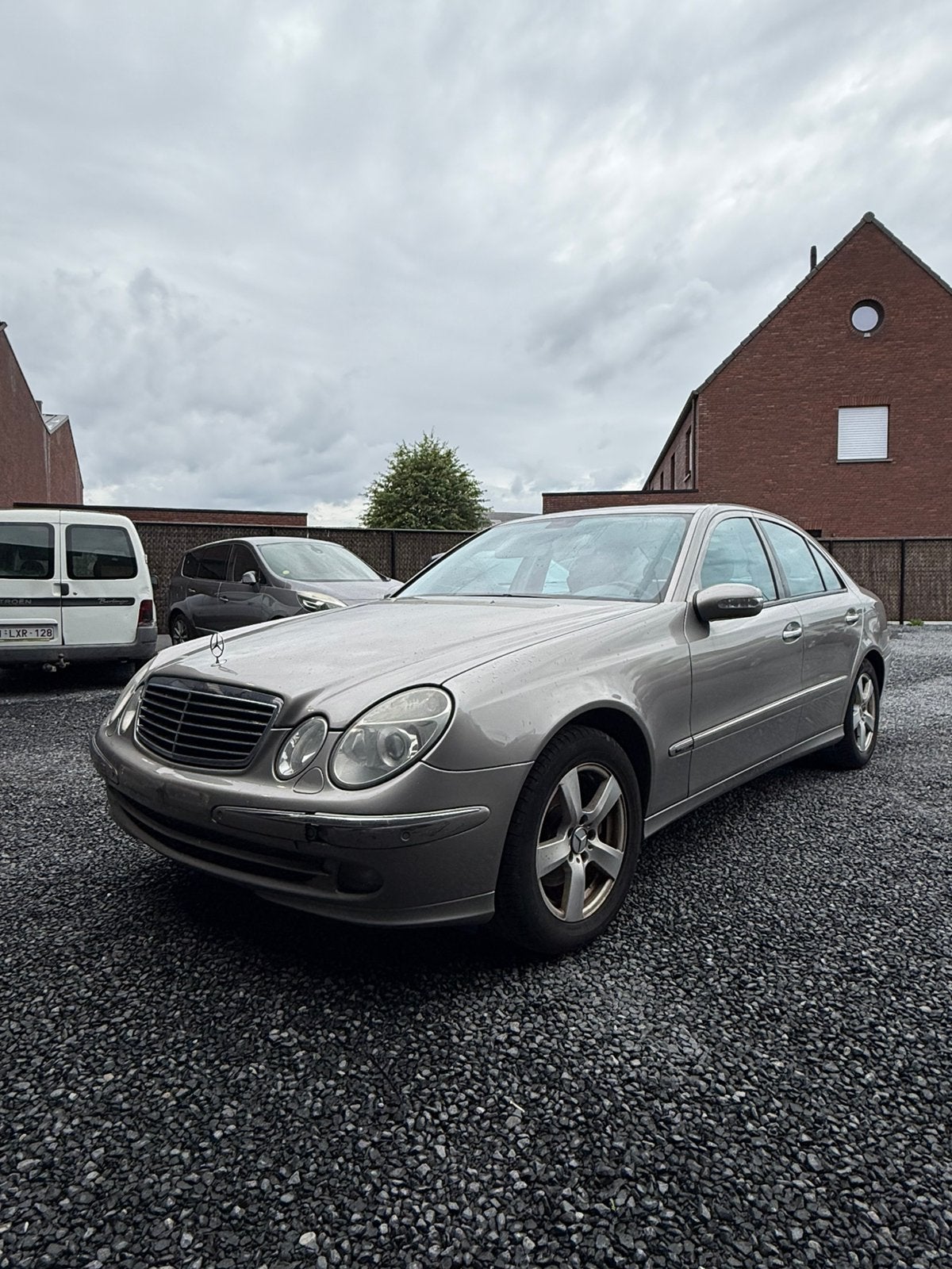 Mercedes-Benz E220 CDI Avant-garde, Autos, Cuir, Achat, Beige, Entreprise