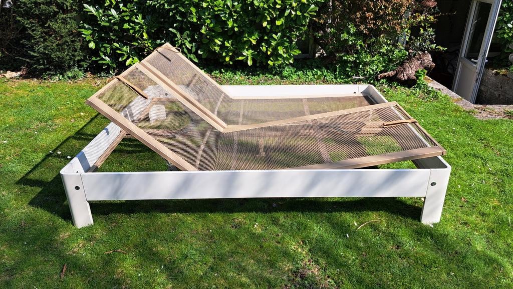 Tweepersoonsbed van Auping., Ophalen