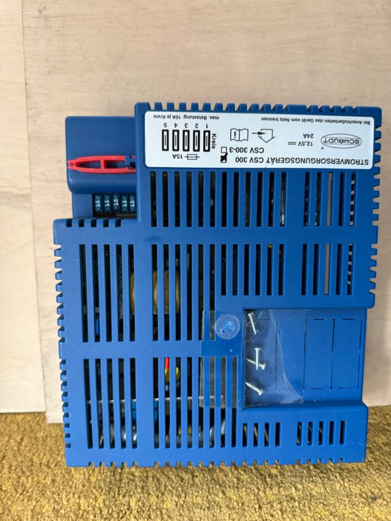 Schaudt CSV 300 Omvormer / Stroomvoorziening Caravan, Ophalen, Zo goed als nieuw