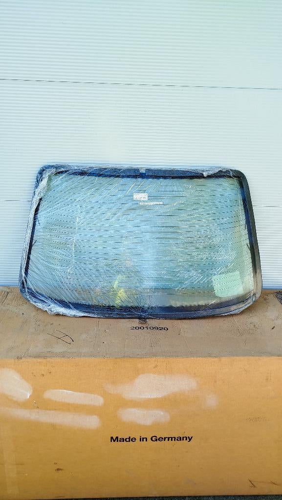 BMW E34 achterruit, Ophalen, Nieuw, BMW