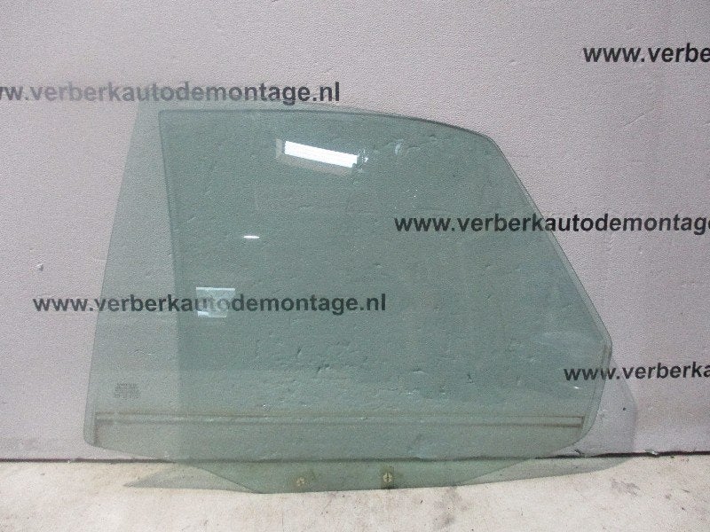 VITRE ARRIERE GAUCHE Volvo S40 (VS) (01-1995/12-2004), Info@volvocars.com, Volvo Car Germany GmbH, Siegburger Straße 229
50679  Köln, DE