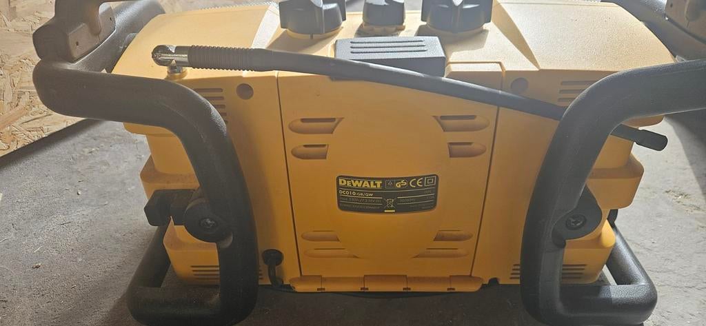 Dewalt dc10, Ophalen