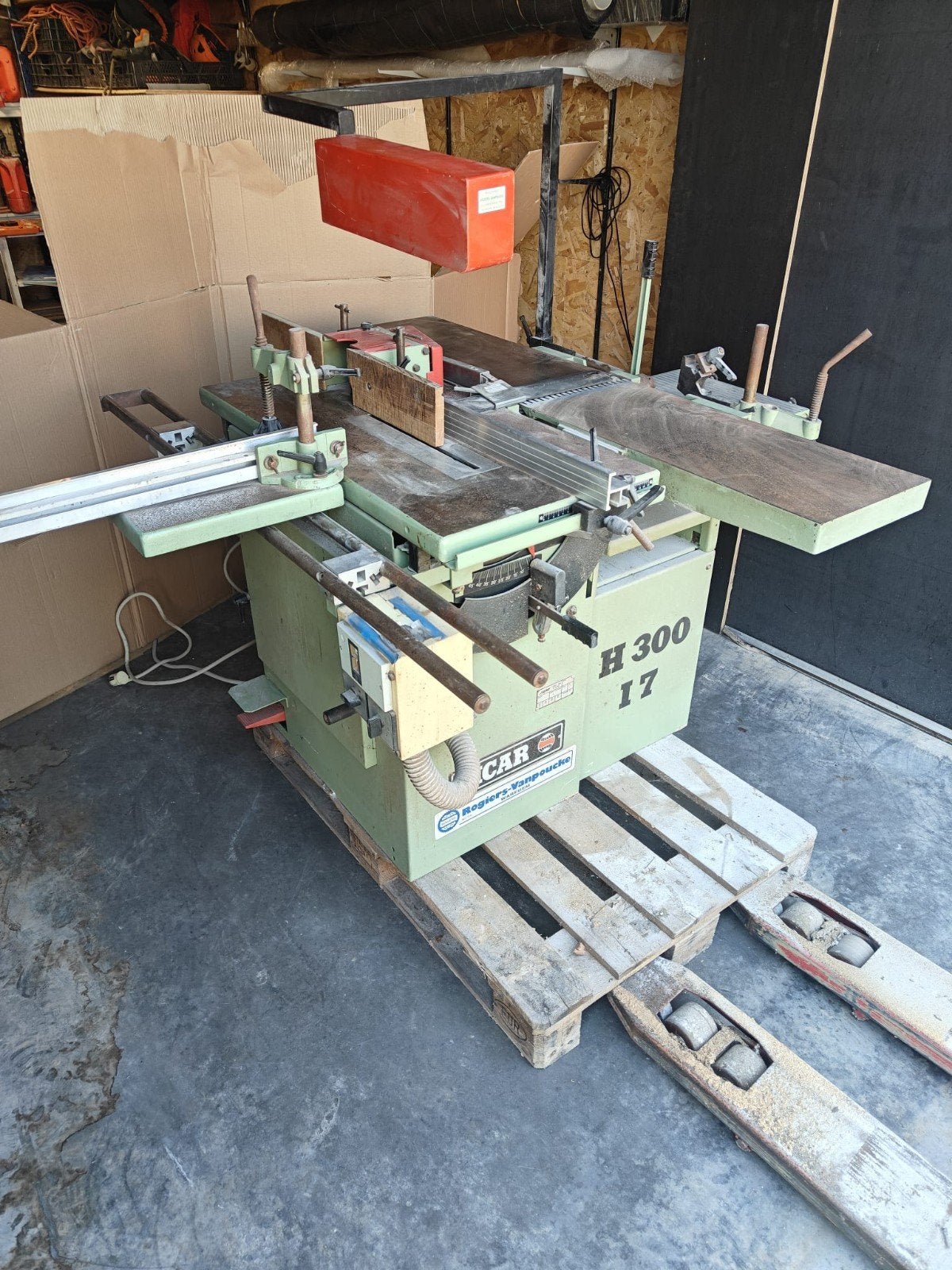 combine, Doe-het-zelf en Bouw, Ophalen