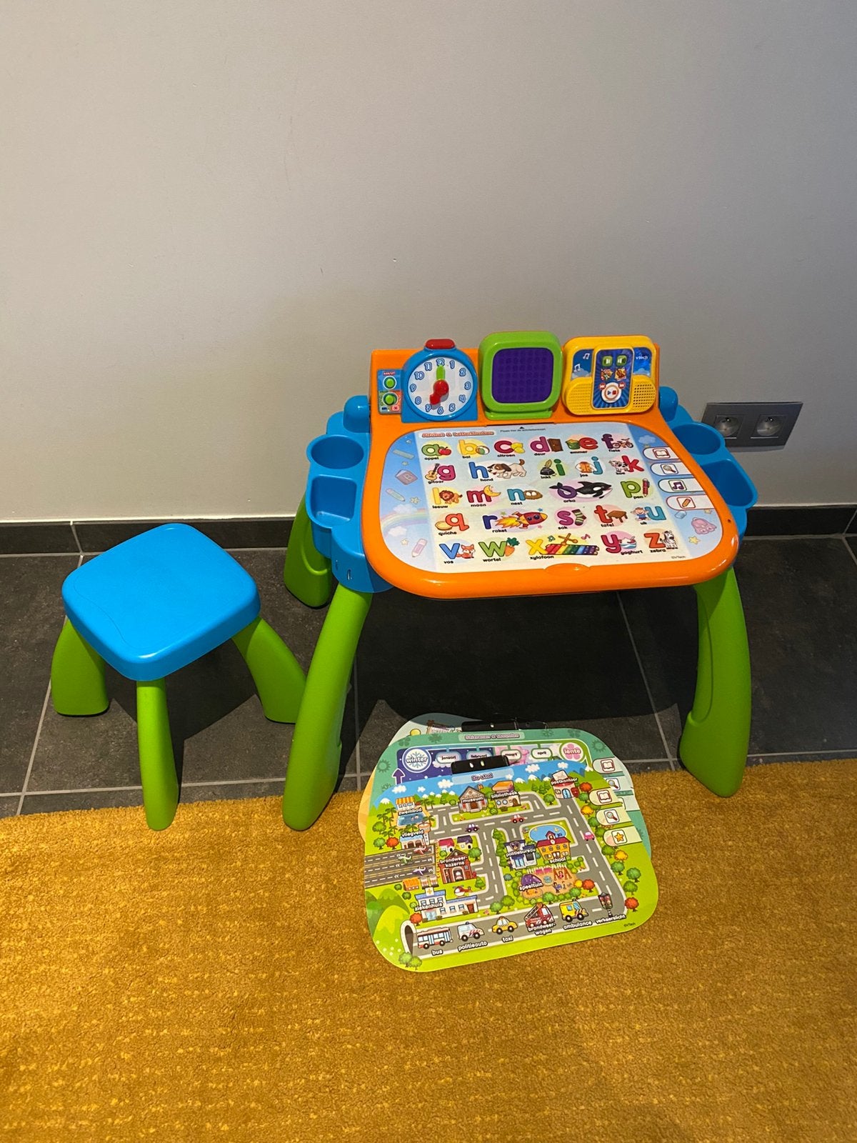 Kindertafel, Enlèvement, Utilisé