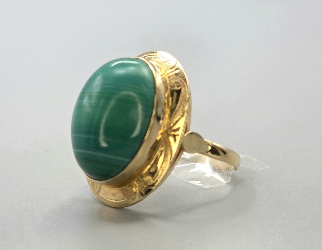 Gouden Vintage ring met edelsteen malachiet. 2026/595, Ophalen of Verzenden, Goud, Ring, Met edelsteen