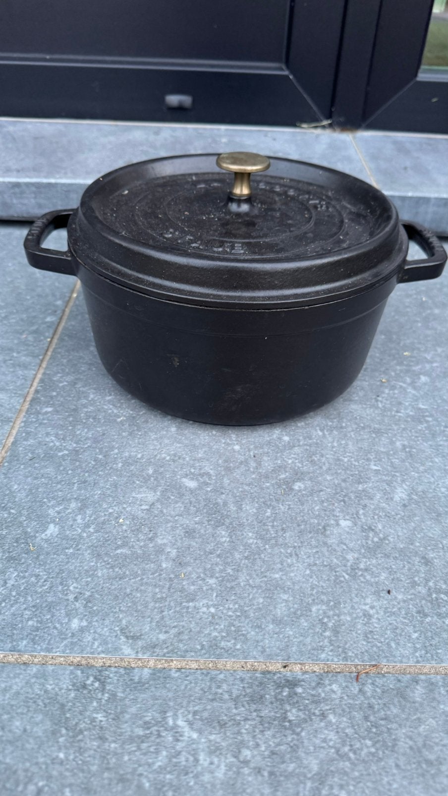 Cocotte casserole STAUB en fonte – 24 cm – Made in France, Enlèvement, Utilisé, Autres marques, Cocotte