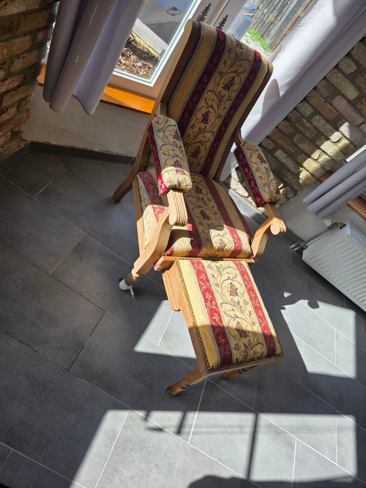 2 fauteuils Voltaire, Enlèvement