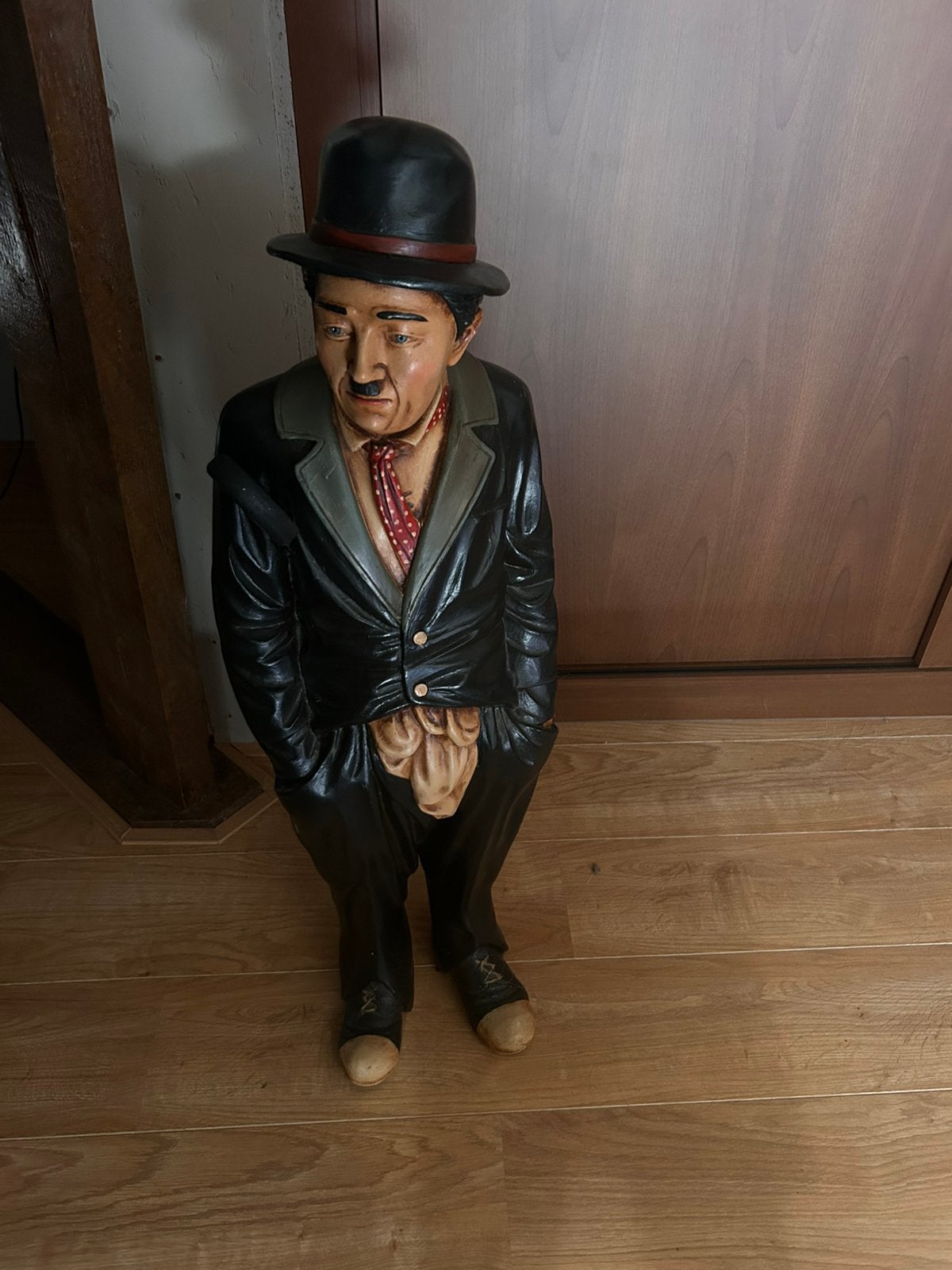 Titel: Grote Charlie Chaplin Beeld /Decoratiefiguur – 95 cm, Verzamelen, Ophalen, Zo goed als nieuw