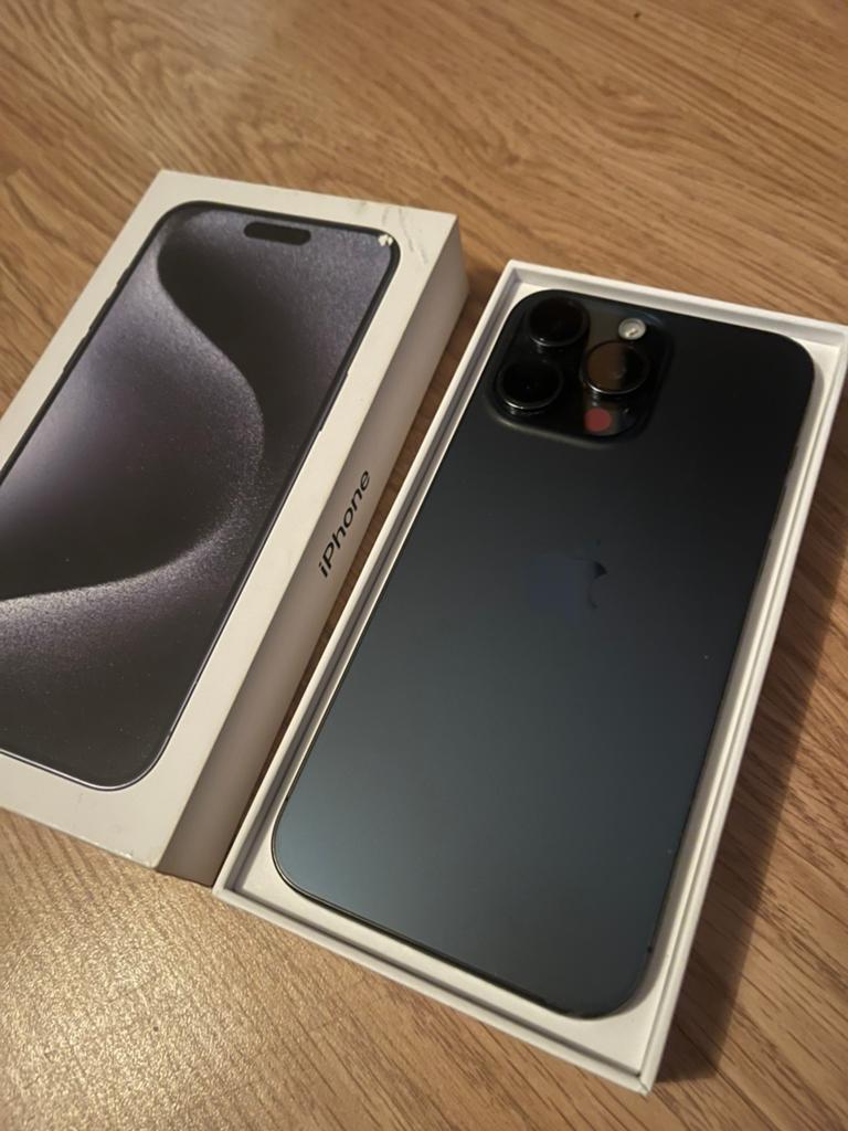 Iphone 15 pro max 256gb in zeer nette staat, Télécoms, Téléphonie mobile | Apple iPhone, Enlèvement, Comme neuf, 256 GB, IPhone 15