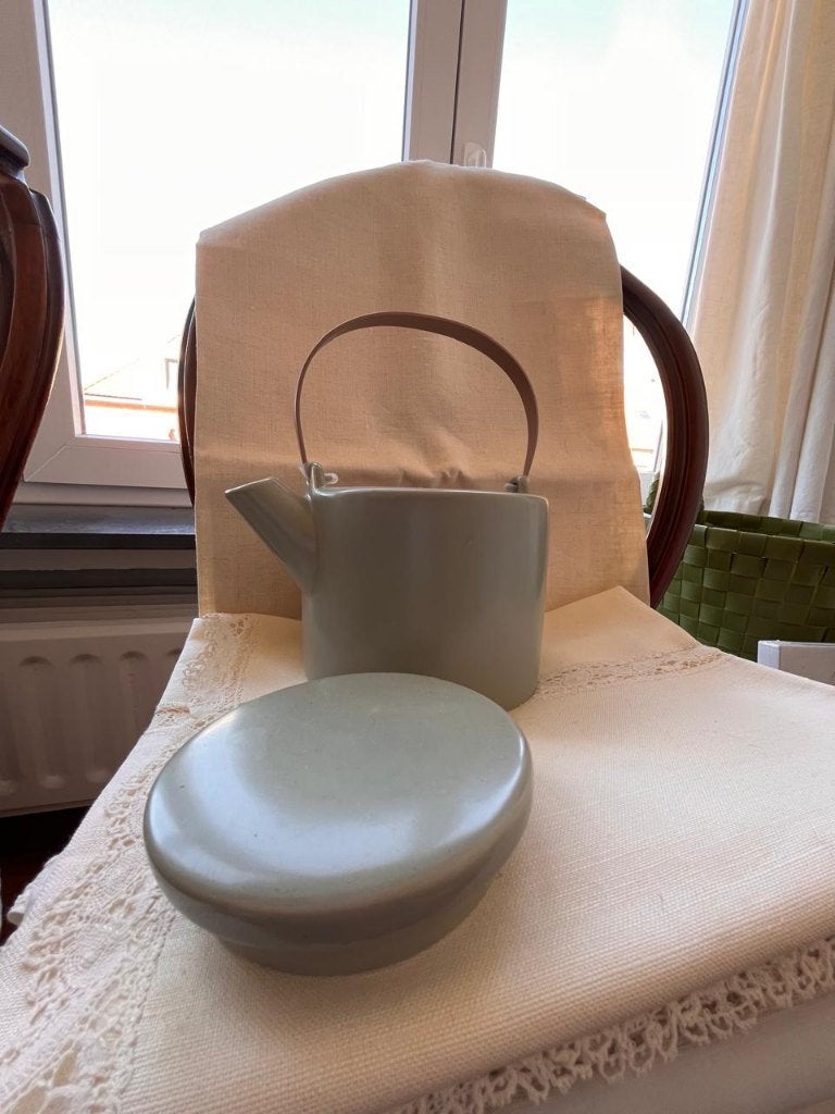 Porseleinen theepot JYSK GAUTE lichtgroen, Ophalen, Aziatisch, Overige merken, Zo goed als nieuw