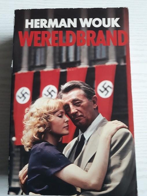 Boek Wouk – Wereldbrand, Boeken, Oorlog en Militair, Gelezen, Ophalen of Verzenden