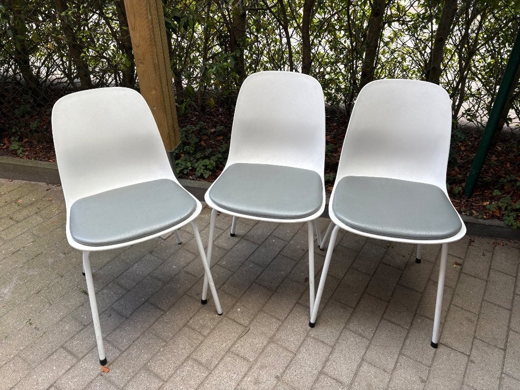 3 witte stoelen, Huis en Inrichting, Stoelen, Ophalen, Gebruikt, Wit, Leer