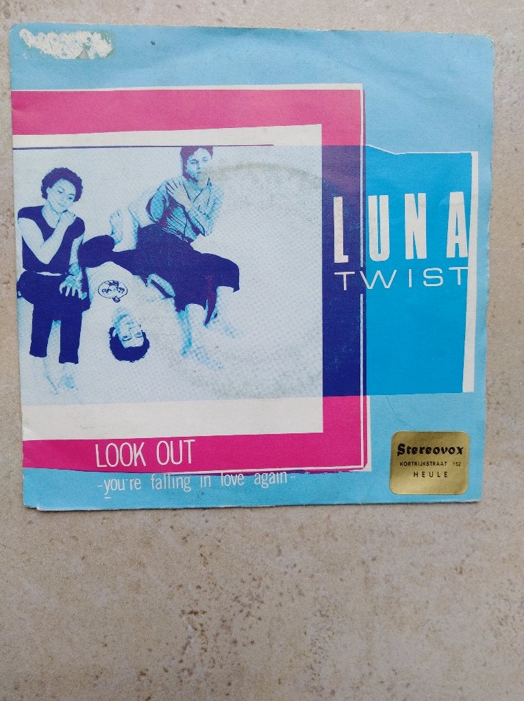 LUNA TWIST: "Look out" (You're falling in love again)/Belpop, Cd's en Dvd's, Vinyl Singles, Zo goed als nieuw, Fotohoes, Single